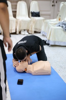 พิธีเปิดการจัดอบรมโครงการอบรมเชิงปฏิบัติการการช่วยฟื้นคืนชีพขั้นพื้นฐาน และการใช้เครื่องกระตุกหัวใจไฟฟ้าชนิดอัตโนมัติ (BLS : Basic Life Support with AED) ประจำปี 2569 