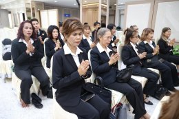  สมาคมช่างผมเสริมสวยแห่งประเทศไทย ได้จัดพิธีมอบโล่และใบประกาศเกียรติคุณ ให้แก่ผู้บำเพ็ญประโยชน์ต่อสังคมและช่างผมจิตอาสา ประจำปี 2569