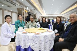 คุณพจณี คงคาลัย ผู้ช่วยผู้จัดการใหญ่ ธนาคารกรุงเทพ จำกัด (มหาชน) และคณะ จัดกิจกรรมบำรุงขวัญทหารผ่านศึกที่ได้รับบาดเจ็บ