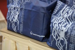 คุณพจณี คงคาลัย ผู้ช่วยผู้จัดการใหญ่ ธนาคารกรุงเทพ จำกัด (มหาชน) และคณะ จัดกิจกรรมบำรุงขวัญทหารผ่านศึกที่ได้รับบาดเจ็บ