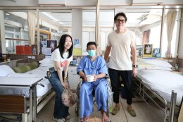 คุณอธิชนันทน์ ลิมป์ปิยะชาติ และครอบครัว เข้าเยี่ยมบำรุงขวัญทหารผ่านศึก 