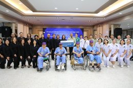 คุณพจณี คงคาลัย ผู้ช่วยผู้จัดการใหญ่ ธนาคารกรุงเทพ จำกัด (มหาชน) และคณะ จัดกิจกรรมบำรุงขวัญทหารผ่านศึกที่ได้รับบาดเจ็บ