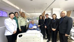 คุณพจณี คงคาลัย ผู้ช่วยผู้จัดการใหญ่ ธนาคารกรุงเทพ จำกัด (มหาชน) และคณะ จัดกิจกรรมบำรุงขวัญทหารผ่านศึกที่ได้รับบาดเจ็บ