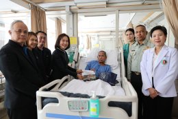 คุณพจณี คงคาลัย ผู้ช่วยผู้จัดการใหญ่ ธนาคารกรุงเทพ จำกัด (มหาชน) และคณะ จัดกิจกรรมบำรุงขวัญทหารผ่านศึกที่ได้รับบาดเจ็บ