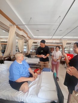 คุณน็อต วรฤทธิ์ เฟื่องอารมย์ พร้อมคณะ เข้าเยี่ยมบำรุงขวัญ