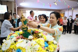 โรงพยาบาลทหารผ่านศึก จัดพิธีสรงน้ำพระพุทธรูป และกล่าวให้พรแก่บุคลากรของโรงพยาบาลทหารผ่านศึก เนื่องในเทศกาลวันสงกรานต์ ประจำปี 2569