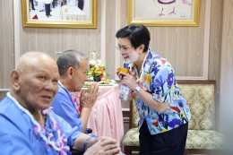 โรงพยาบาลทหารผ่านศึก จัดพิธีสรงน้ำพระพุทธรูป และกล่าวให้พรแก่บุคลากรของโรงพยาบาลทหารผ่านศึก เนื่องในเทศกาลวันสงกรานต์ ประจำปี 2569