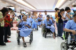 กลุ่มสร้างพลเมืองคุณภาพ โดยคุณสุชาติ ชวางกูร และคณะ เข้าเยี่ยมและจัดกิจกรรมบำรุงขวัญทหารผ่านศึก