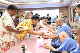 กลุ่มสร้างพลเมืองคุณภาพ โดยคุณสุชาติ ชวางกูร และคณะ เข้าเยี่ยมและจัดกิจกรรมบำรุงขวัญทหารผ่านศึก