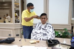 มูลนิธิสงเคราะห์ครอบครัวทหารผ่านศึก ในพระราชูปถัมภ์สมเด็จพระศรีนครินทราบรมราชชนนี ร่วมกับสมาคมช่างผมแห่งประเทศไทย จัดกิจกรรมจิตอาสา