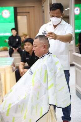 มูลนิธิสงเคราะห์ครอบครัวทหารผ่านศึก ในพระราชูปถัมภ์สมเด็จพระศรีนครินทราบรมราชชนนี ร่วมกับสมาคมช่างผมแห่งประเทศไทย จัดกิจกรรมจิตอาสา