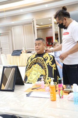 มูลนิธิสงเคราะห์ครอบครัวทหารผ่านศึก ในพระราชูปถัมภ์สมเด็จพระศรีนครินทราบรมราชชนนี ร่วมกับสมาคมช่างผมแห่งประเทศไทย จัดกิจกรรมจิตอาสา