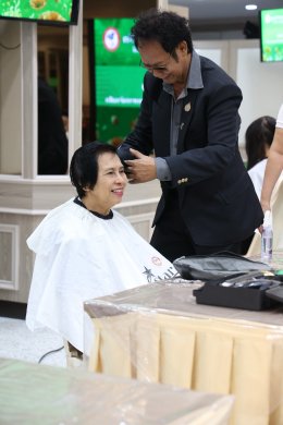 มูลนิธิสงเคราะห์ครอบครัวทหารผ่านศึก ในพระราชูปถัมภ์สมเด็จพระศรีนครินทราบรมราชชนนี ร่วมกับสมาคมช่างผมแห่งประเทศไทย จัดกิจกรรมจิตอาสา