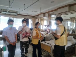 คณะบุคคลจากมูลนิธิส่งเสริมพุทธศาสนาเพื่อสังคม เข้าเยี่ยมบำรุงขวัญพร้อมจัดเลี้ยงอาหารกลางวัน และน้ำสมุนไพรแก่ทหารผ่านศึก