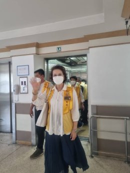 คณะบุคคลจากมูลนิธิส่งเสริมพุทธศาสนาเพื่อสังคม เข้าเยี่ยมบำรุงขวัญพร้อมจัดเลี้ยงอาหารกลางวัน และน้ำสมุนไพรแก่ทหารผ่านศึก