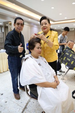 สมาคมช่างผมแห่งประเทศไทย จัดกิจกรรมจิตอาสานำทีมช่างตัดผม มาให้บริการตัดผมฟรีแก่ทหารผ่านศึก ครอบครัวทหารผ่านศึก บุคลากรทางการแพทย์ของโรงพยาบาลทหารผ่านศึก