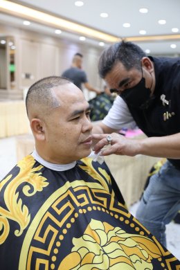 สมาคมช่างผมแห่งประเทศไทย จัดกิจกรรมจิตอาสานำทีมช่างตัดผม มาให้บริการตัดผมฟรีแก่ทหารผ่านศึก ครอบครัวทหารผ่านศึก บุคลากรทางการแพทย์ของโรงพยาบาลทหารผ่านศึก