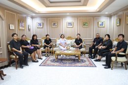 คณะผู้บริหาร ครู และนักเรียนจากโรงเรียนลาซาล เข้าเยี่ยมบำรุงขวัญทหารผ่านศึก พร้อมมอบเงินบริจาคให้แก่โรงพยาบาลทหารผ่านศึก