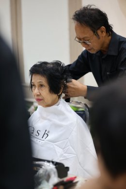 สมาคมช่างผมแห่งประเทศไทย จัดกิจกรรมจิตอาสานำทีมช่างตัดผม มาให้บริการตัดผมฟรีแก่ทหารผ่านศึก ครอบครัวทหารผ่านศึก บุคลากรทางการแพทย์ของโรงพยาบาลทหารผ่านศึก