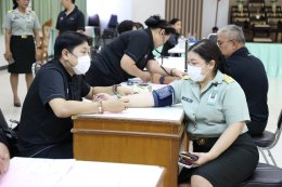  รับวัคซีนแบบอุ่นใจ และปลอดภัย โดยทีมบุคลากรทางการแพทย์ รพ.ผศ. ️