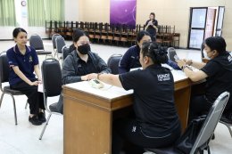  รับวัคซีนแบบอุ่นใจ และปลอดภัย โดยทีมบุคลากรทางการแพทย์ รพ.ผศ. ️