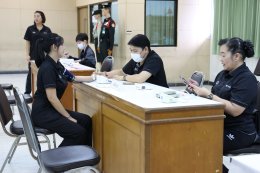  รับวัคซีนแบบอุ่นใจ และปลอดภัย โดยทีมบุคลากรทางการแพทย์ รพ.ผศ. ️