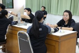  รับวัคซีนแบบอุ่นใจ และปลอดภัย โดยทีมบุคลากรทางการแพทย์ รพ.ผศ. ️