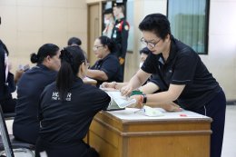  รับวัคซีนแบบอุ่นใจ และปลอดภัย โดยทีมบุคลากรทางการแพทย์ รพ.ผศ. ️
