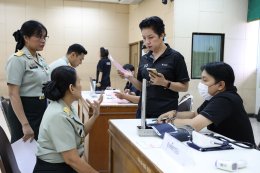  รับวัคซีนแบบอุ่นใจ และปลอดภัย โดยทีมบุคลากรทางการแพทย์ รพ.ผศ. ️
