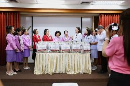 สโมสรซอนต้ากรุงเทพ 10 ส่งมอบกำลังใจและความห่วงใยให้แก่ผู้ป่วยมะเร็งเต้านม ในโครงการ สื่อรักแทนใจ เพื่อผู้ป่วยมะเร็งเต้านม 