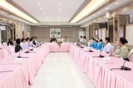 พลตรี ศุภกิตติ ขัมพานนท์ ผู้อำนวยการสำนักงานแพทย์ทหาร กรมยุทธบริการทหาร กองบัญชาการกองทัพไทย พร้อมคณะเข้าเยี่ยมชมกิจการด้านการแพทย์ ณ โรงพยาบาลทหารผ่านศึก