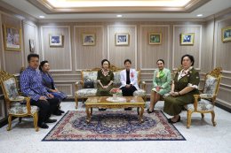 คุณหญิงแสงเดือน ณ นคร ประธานกรรมการมูลนิธิสงเคราะห์ครอบครัวทหารผ่านศึก ในพระราชูปถัมภ์สมเด็จพระศรีนครินทราบรมราชชนนี เป็นประธานในพิธีมอบโล่เกียรติคุณ และใบประกาศเกียรติคุณแก่ผู้บำเพ็ญประโยชน์ต่อสังคม ประจำปี 2569