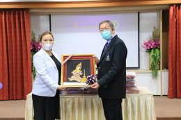 พลโทนายแพทย์ มาโนชญ์ จันทรศร กรรมการแพทย์ มูลนิธิสายใจไทย ในพระบรมราชูปถัมภ์ และคณะ เยี่ยมบำรุงขวัญ และตรวจสุขภาพผู้ป่วยทหารผ่านศึก สมาชิกมูลนิธิสายใจไทยฯ