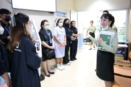 แพทย์หญิงพรรษพร เจริญสกุลวงศ์ ผู้ช่วยเลขาธิการสำนักงานหลักประกันสุขภาพแห่งชาติ และคณะผู้บริหาร เจ้าหน้าที่ของสำนักงานหลักประกันสุขภาพแห่งชาติ เข้าศึกษาดูงาน และเยี่ยมชมงาน