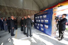 นางอัมพร ปรีชาญานพานิช รองหัวหน้าสำนักผู้อำนวยการโรงพยาบาลทหารผ่านศึก เป็นผู้แทนผู้อำนวยการโรงพยาบาลทหารผ่านศึก เข้าร่วมแสดงความยินดีเนื่องในงานวันสถาปนาสำนักงานวิจัยและพัฒนาการทางทหารกองทัพบก ครบรอบปีที่ 54 