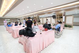 สมาคมช่างผมเสริมสวยแห่งประเทศไทย จัดกิจกรรมจิตอาสา โดยนำทีมช่างตัดผม มาให้บริการตัดผมฟรีที่โรงพยาบาลทหารผ่านศึก