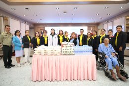 สมาคมช่างผมเสริมสวยแห่งประเทศไทย และคณะ ในการเยี่ยมบำรุงขวัญผู้ป่วยทหารผ่านศึก