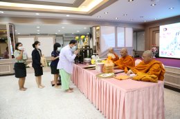 นางอัมพร ปรีชาญาณพานิช รองหัวหน้าสำนักผู้อำนวยการ โรงพยาบาลทหารผ่านศึก เป็นประธานในพิธีทำบุญถวายสังฆทาน เพื่ออุทิศส่วนกุศลแก่ทหารผ่านศึก และผู้ป่วยที่ได้ล่วงลับ 