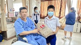 นักเรียนจากโรงเรียนแม่พระฟาติมาเข้าเยี่ยมบำรุงขวัญ พร้อมมอบผ้าห่ม จำนวน 72 ผืน ให้แก่ทหารผ่านศึก