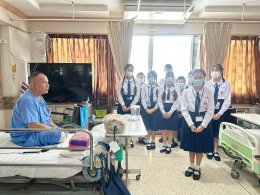 นักเรียนจากโรงเรียนแม่พระฟาติมาเข้าเยี่ยมบำรุงขวัญ พร้อมมอบผ้าห่ม จำนวน 72 ผืน ให้แก่ทหารผ่านศึก