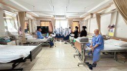 นักเรียนจากโรงเรียนแม่พระฟาติมาเข้าเยี่ยมบำรุงขวัญ พร้อมมอบผ้าห่ม จำนวน 72 ผืน ให้แก่ทหารผ่านศึก