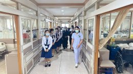 นักเรียนจากโรงเรียนแม่พระฟาติมาเข้าเยี่ยมบำรุงขวัญ พร้อมมอบผ้าห่ม จำนวน 72 ผืน ให้แก่ทหารผ่านศึก