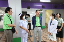 บริษัท โทรีเซนไทย เอเยนต์ซีส์ จำกัด (มหาชน) หรือ TTA นำโดย นายสมชาย อภิญญานุกุล ผู้ช่วยกรรมการผู้จัดการใหญ่ สายงานทรัพยากรบุคคล และคณะ ได้กรุณาเข้ามอบ รถเข็นวีลแชร์ช่วยเหลือผู้พิการ และเลี้ยงอาหารบุคลากรทางการแพทย์ รพ.ผศ.