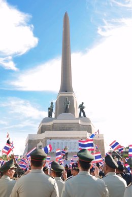 วันที่ 4 ส.ค. 2568 พลเอก เดชนิธิศ เหลืองงามขำ ผู้อำนวยการองค์การสงเคราะห์ทหารผ่านศึก จัดกิจกรรมรวมพลังปกป้องแผ่นดิน และกล่าวสดุดีนักรบผู้กล้า ทั้งทหาร ตำรวจ อาสาสมัครทหารพรานตำรวจตระเวนชายแดน และพลเรือน ที่เสียสละเลือดเนื้อและชีวิตเพื่อปกป้องเอกราช