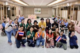 วันที่ 27 สิงหาคม 2568 คณะ สว.มธ นำโดย คุณบังอร ลักษมีเศรษฐ (ครูแอ๋ว สว.มธ.) ได้จัดกิจกรรมดนตรีบำบัด และ เลี้ยงอาหาร ให้กับทหารผ่านศึก