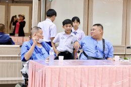 วันที่ 25 กันยายน 2568 คุณสุชาติ ชวางกูร พร้อมด้วยศิลปิน นักแสดง  จัดกิจกรรมบำรุงขวัญ เลี้ยงอาหารเย็น และแสดงดนตรี แก่ผู้ป่วยทหารผ่านศึกที่พักรักษาตัวในโรงพยาบาลทหารผ่านศึก