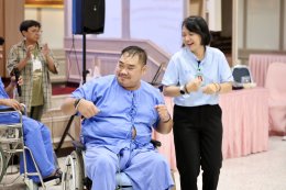 เมื่อวันที่ 17 ตุลาคม 2568 นางสุธรรมา สกุลไทย รองผู้อำนวยการโรงพยาบาลทหารผ่านศึก (ฝ่ายการพยาบาล) เป็นผู้แทนผู้อำนวยการโรงพยาบาลทหารผ่านศึก ให้การต้อนรับ คุณนบกนก กาญจนวิทย์ ในโอกาสเข้าเยี่ยมบำรุงขวัญทหารผ่านศึก