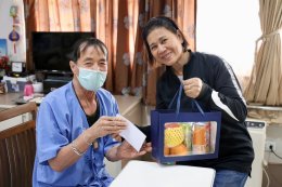 เมื่อวันที่ 10 มกราคม 2569 คุณศรีจันทร์ บุรีวงษ์ และคณะ เข้าเยี่ยมบำรุงขวัญ พร้อมมอบอาหารว่าง เครื่องดื่ม ผลไม้ และเงินบำรุงขวัญ เพื่อสร้างขวัญกำลังใจและแสดงความห่วงใยให้แก่ทหารผ่านศึกที่ได้รับบาดเจ็บจากการปฏิบัติหน้าที่ เนื่องในโอกาสวันขึ้นปีใหม่ 2569 