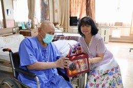 เมื่อวันที่ 10 มกราคม 2569 คุณศรีจันทร์ บุรีวงษ์ และคณะ เข้าเยี่ยมบำรุงขวัญ พร้อมมอบอาหารว่าง เครื่องดื่ม ผลไม้ และเงินบำรุงขวัญ เพื่อสร้างขวัญกำลังใจและแสดงความห่วงใยให้แก่ทหารผ่านศึกที่ได้รับบาดเจ็บจากการปฏิบัติหน้าที่ เนื่องในโอกาสวันขึ้นปีใหม่ 2569 