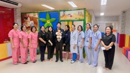 เมื่อวันที่ 23 มกราคม 2569 พลเอก กานต์นาท นิกรยานนท์ ผู้อำนวยการองค์การสงเคราะห์ทหารผ่านศึก พร้อมด้วย คุณจิตตานันท์ นิกรยานนท์ นายกสมาคมแม่บ้านองค์การสงเคราะห์ทหารผ่านศึก ร่วมเป็นประธานในพิธีเปิดการให้บริการศูนย์พัฒนาเด็กเล็กเปี่ยมรักโรงพยาบาลทหารผ่านศึก 